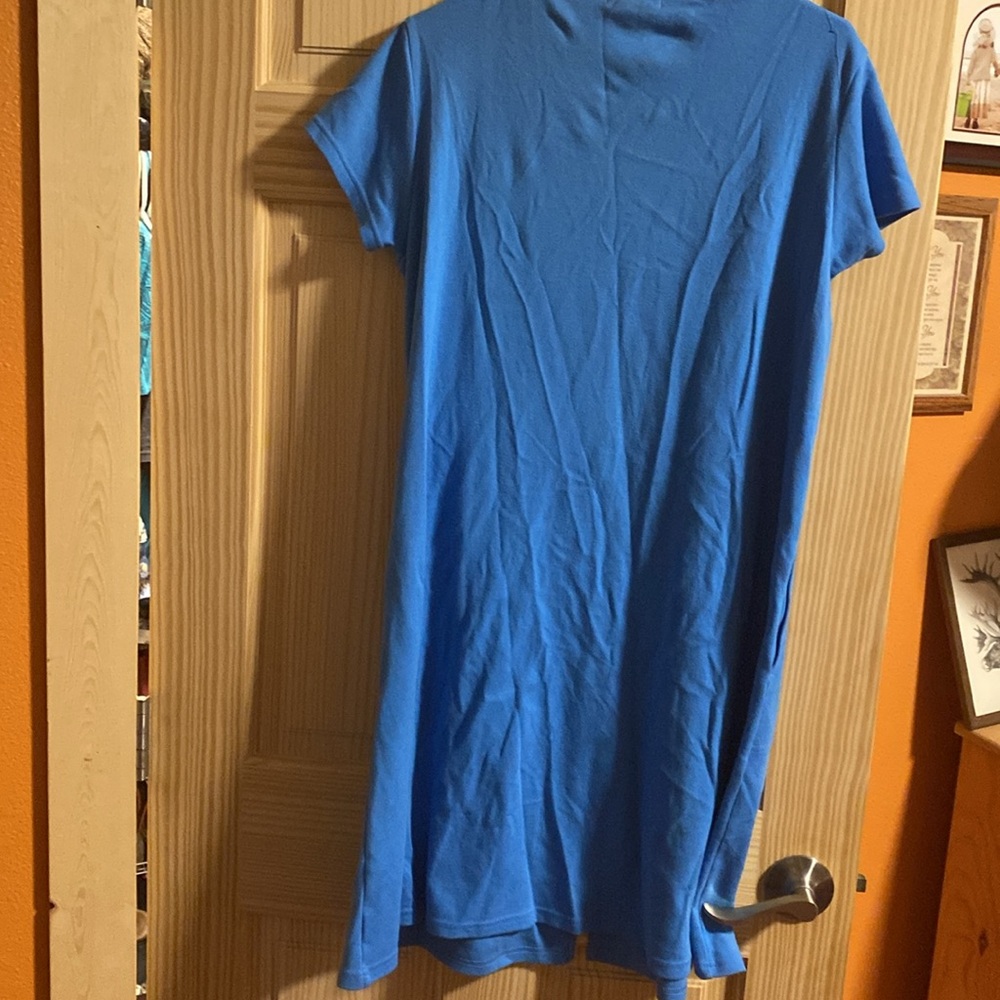 Blue robe - Picture 2 of 2
